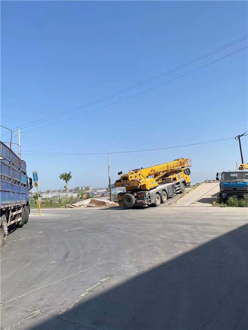 资兴市25吨吊车的租赁价格大概是多少？