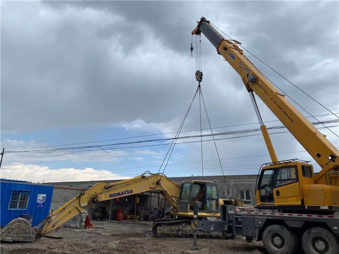 资兴市25吨吊车的工作半径是多少？